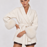 Celine | Cappotto con Cintura e Polsini in Pelliccia Sintetica