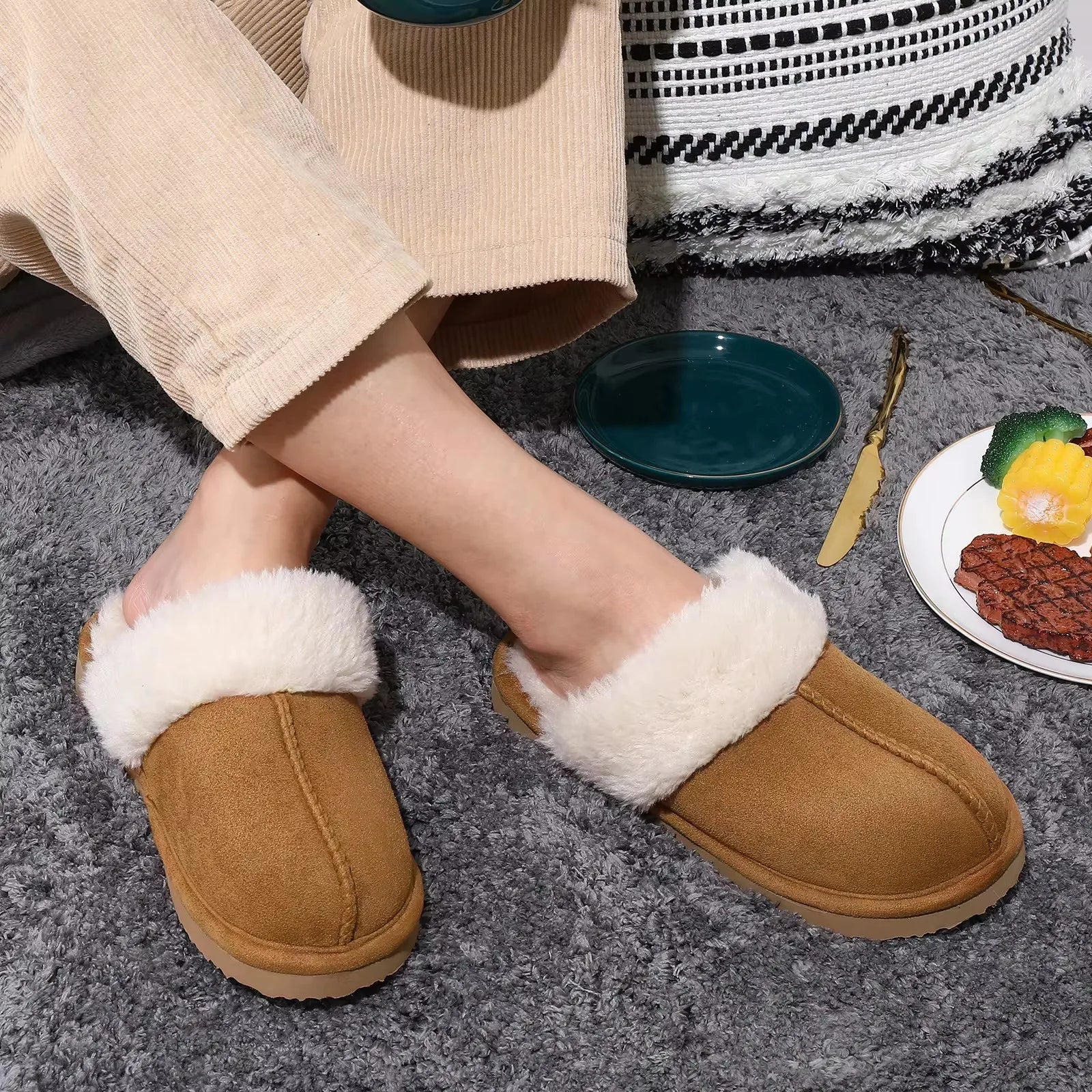 Pantofole da donna in peluche con fodera morbida e comfort avvolgente