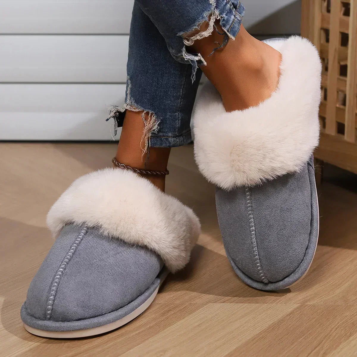 Pantofole da donna in peluche con fodera morbida e comfort avvolgente