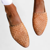 Isadora | Mules intrecciati con cinturino posteriore